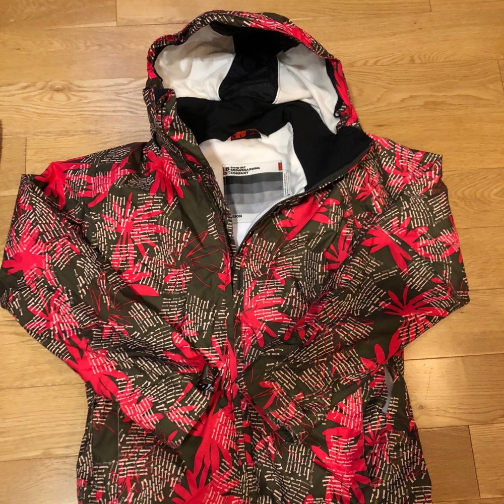 Skiing/snowboarding jacket